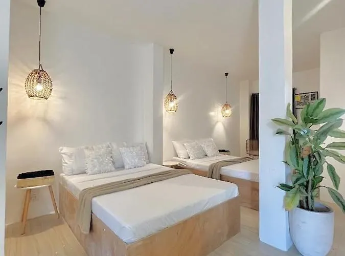 New Modern Near Airport & Apartment